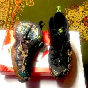 Nike Foamposite army camouflage (GOOD CONDITION) size 11 Mens 2012